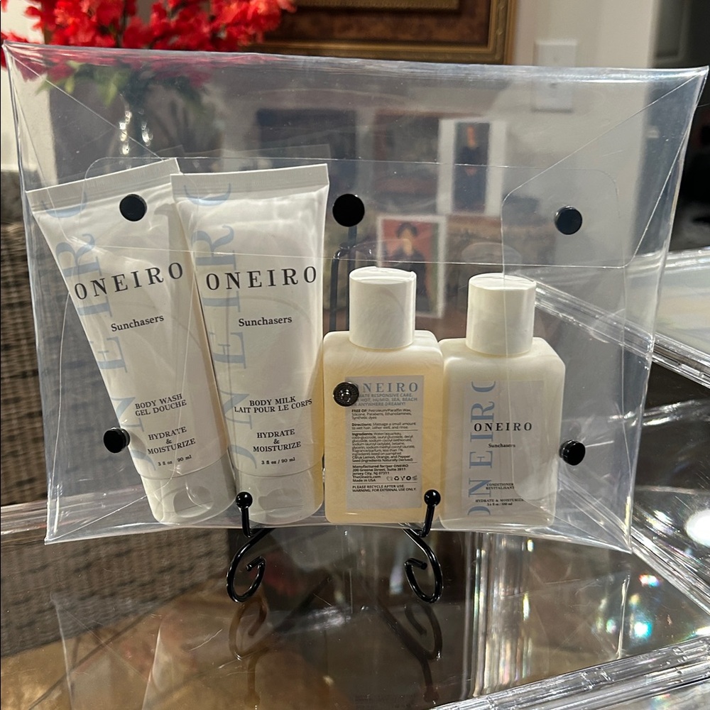 Oneiro Sunchasers Body Wash/Body Milk & Shampoo/Conditioner with Snap Pouch NWT - Picture 5 of 5
